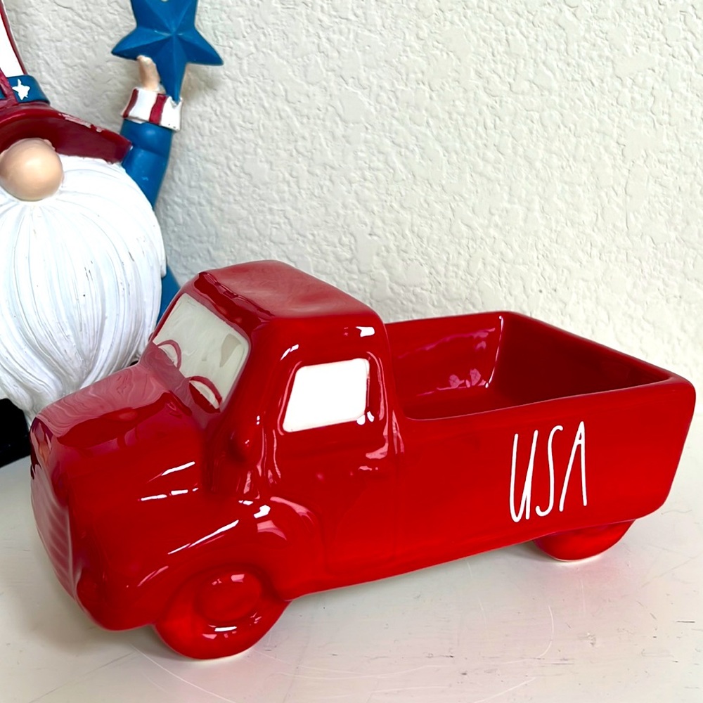 🚘 RAE DUNN USA AMERICA PATRIOTIC RED MODERN FARMHOUSE CERAMIC TRUCK